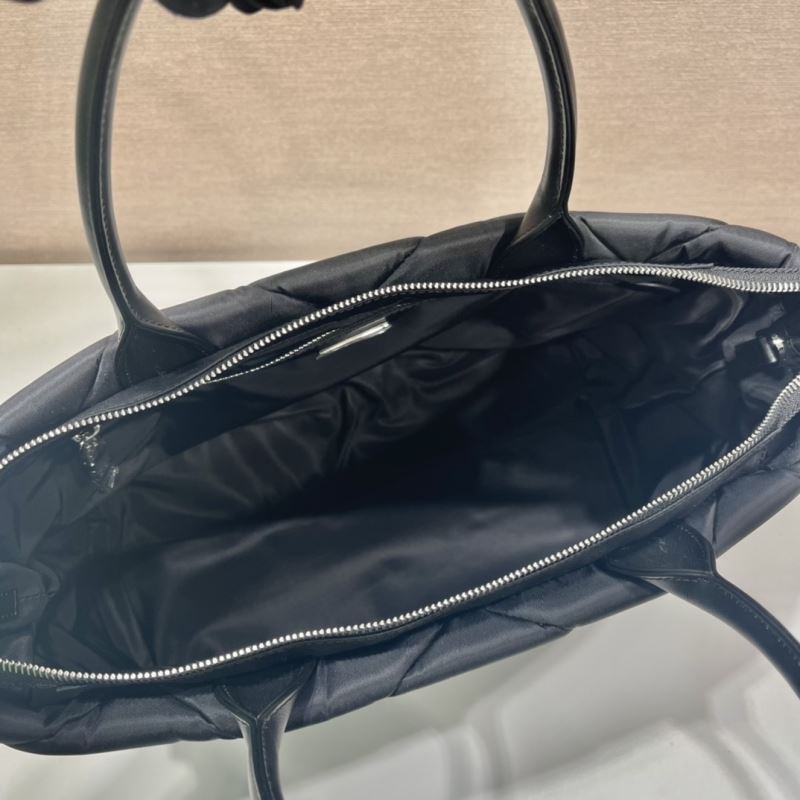 Pra*a tote bags